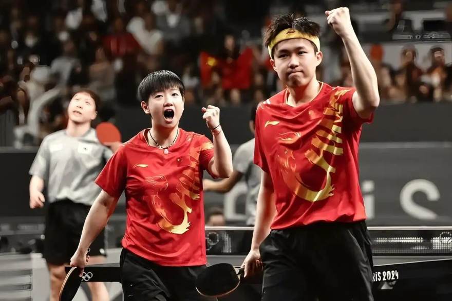 看球宝 边看边记的解说练习生：把中超直播当成第二课堂的年轻人